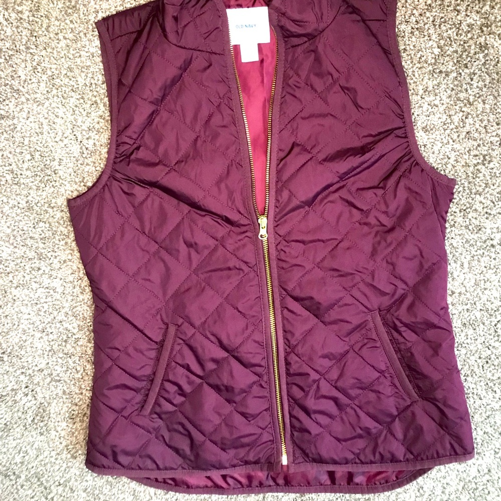 Old Navy Maroon Quilted Puffer Vest with Zipper & Pockets - Womens Size Small
